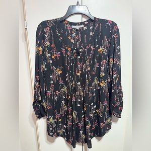 🌸3/$20🌸 Black Floral Blouse Large